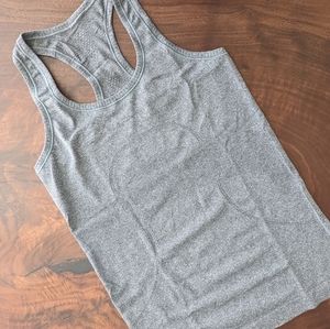 Lululemon Swiftly Tech Racerback Tank Size 4 Grey